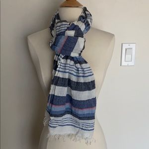 VGUC Target Xhiliration cotton blend scarf